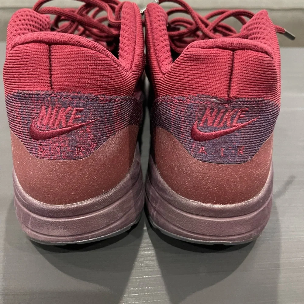 Nike Air Max 1 Flyknit - Picture 4 of 8